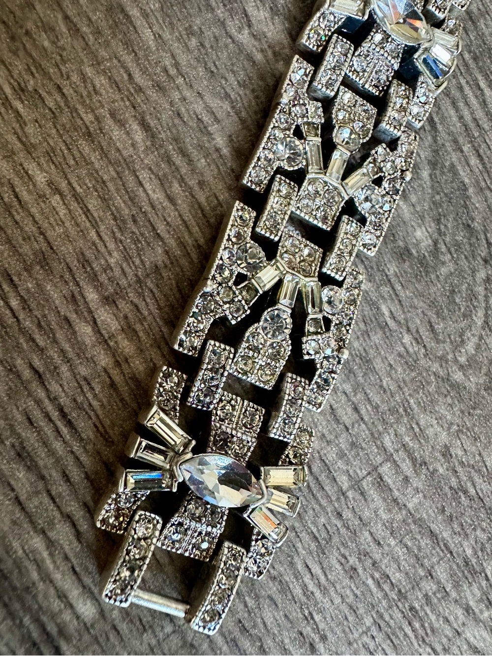 STELLA&DOT CASABLANCA ART DECO BRACELET EUC - Picture 5 of 7